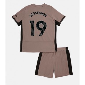 Maillot de foot Tottenham Hotspur Ryan Sessegnon #19 Troisième enfant 2023-24 Manches Courte (+ pantalon court)